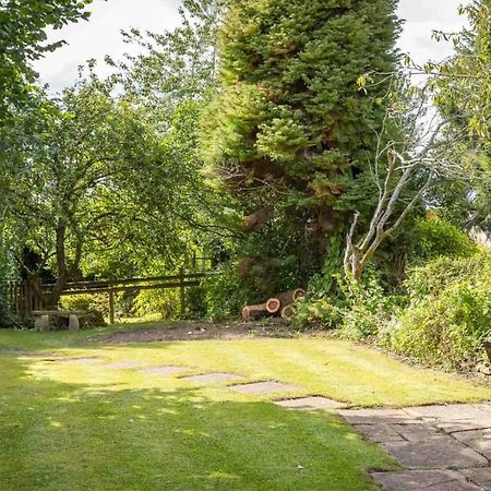 Court Hayes Villa Cheltenham Exteriör bild